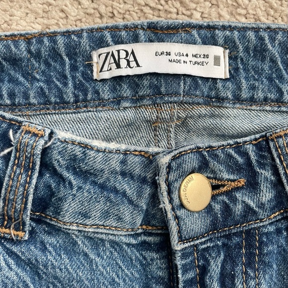 Zara Skinny Jeans - Picture 2 of 4
